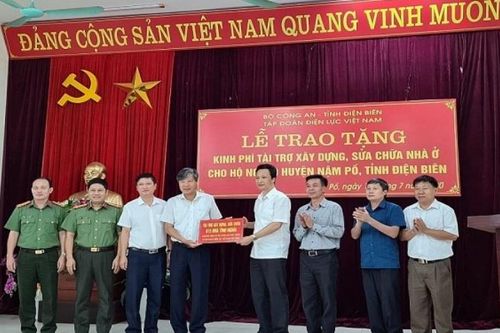 Khởi sắc cuộc sống mới của bà con vùng biên giới Nậm Pồ