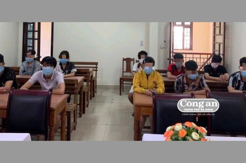 'Đập đá' mùa dịch
