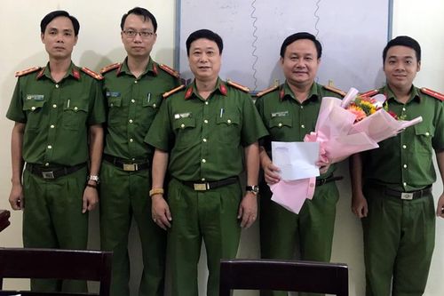 Dân cần, công an có mặt