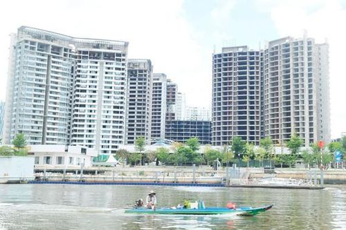Chật vật giảm nợ xấu