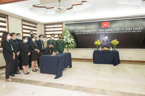 Đại sứ quán Việt Nam tại Philippines tổ chức lễ viếng nguyên Tổng Bí thư Lê Khả Phiêu