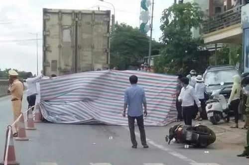 Nữ cán bộ ngân hàng tử vong thương tâm dưới gầm xe tải