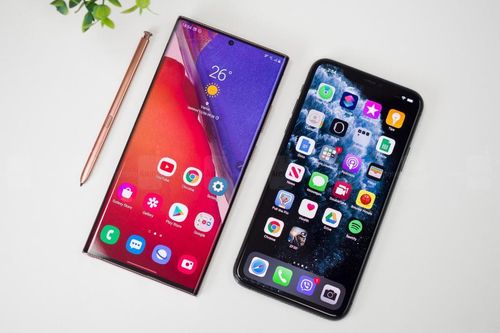 Thả rơi Galaxy Note20 Ultra và iPhone 11 Pro Max: 'Bom tấn' của Samsung hay Apple bền hơn?