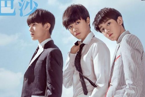 Tài nguyên tạp chí của thành viên TFBoys: Vương Tuấn Khải có nhiều bìa nhất nhưng Dịch Dương Thiên Tỉ mới là người lên được VOGUE