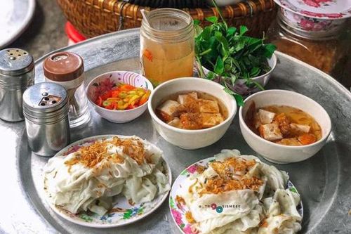Địa chỉ ăn ngon cho tín đồ ẩm thực: Quán bánh cuốn Thanh Trì 20 năm tuổi ở Hà Nội