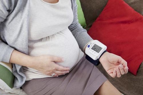 Dấu hiệu tiền sản giật và những ảnh hưởng nghiêm trọng đối với mẹ bầu