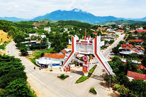 Huy động mọi nguồn lực phát triển kinh tế, nâng cao đời sống người dân