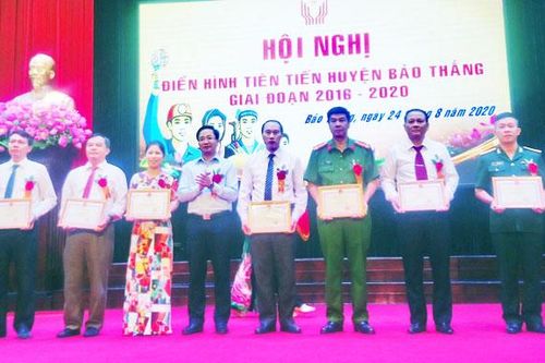 Bảo Thắng biểu dương điển hình tiên tiến giai đoạn 2016-2020