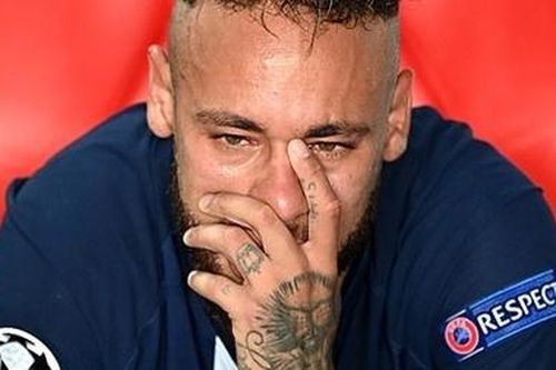 Neymar rơi nước mắt sau thất bại trước Bayern