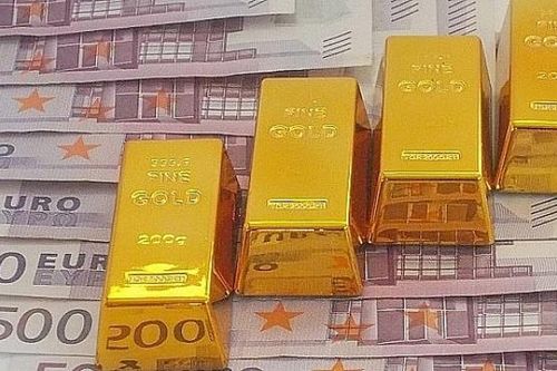 Giá vàng hôm nay 24/8 giảm nhẹ, chuyên gia nhận định gì về diễn biến tuần này?