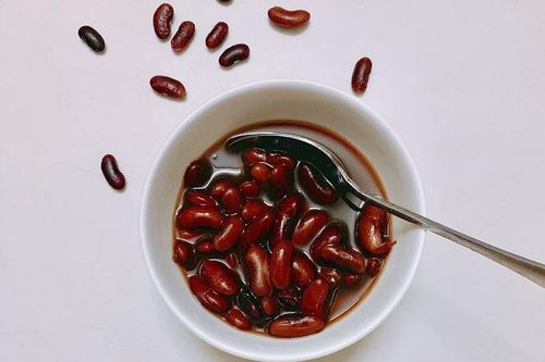 Vì sao 'dân FA' đua nhau ăn đậu đỏ trong ngày Thất tịch để thoát ế?
