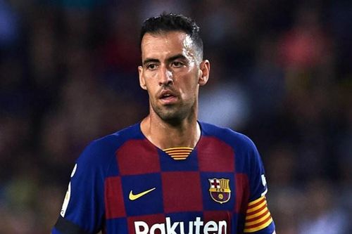 Sergio Busquets đối mặt với nguy cơ dự bị ở Barca