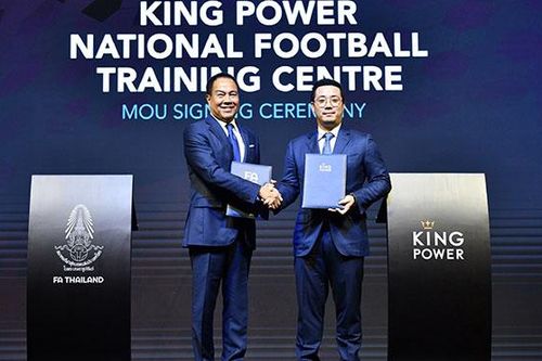 Ông chủ Leicester đe dọa vị thế số 1 của bóng đá nữ Việt Nam