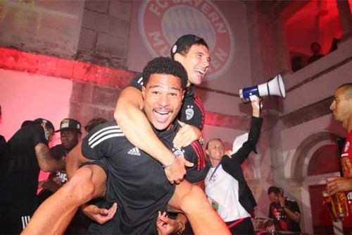 Lộ hình ảnh và clip Bayern ăn mừng cực chất chức vô địch Champions League