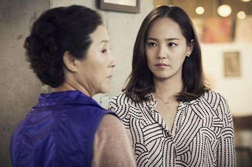 Ra ngoài là hot girl, về nhà là Lọ Lem