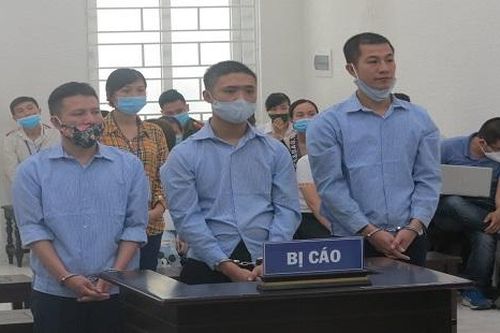 Đi 'rửa hận' cho vợ, nhiều bị cáo dắt nhau vào tù