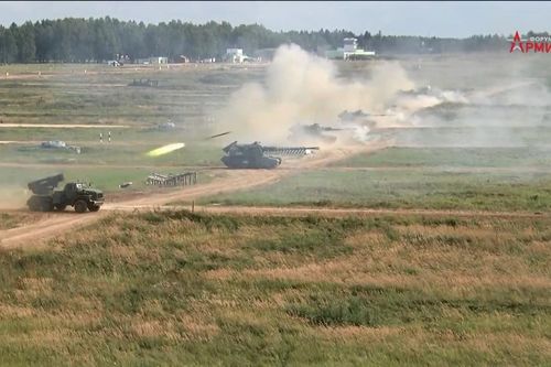 Dàn pháo dũng mãnh khai hỏa bên lề Army Games 2020