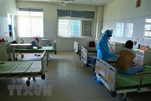 Bệnh nhân COVID-19 kèm bệnh nền nặng được công bố khỏi bệnh