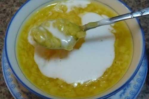 Cách nấu chè hạt sen đỗ xanh thơm ngon 'mát ruột' ngày hè