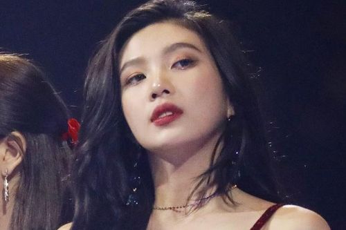 Joy bị yêu cầu rời Red Velvet với lý do khó chấp nhận