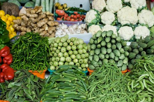 Giá thực phẩm hôm nay 25/8: Giá rau củ ổn định, trái cây giảm