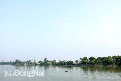 Đẩy nhanh tiến độ triển khai dự án xây dựng đường, công viên và kè ven sông Đồng Nai