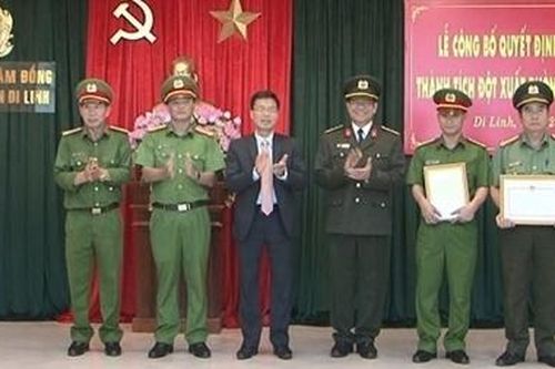 Thưởng nóng CBCS phá nhanh vụ án giết người bại liệt
