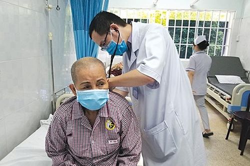 Đông - Tây y kết hợp trong chữa bệnh ung thư
