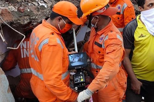 Ấn Độ: Tòa chung cư mới xây 6 năm đã đổ sập, dấu hỏi về chất lượng công trình