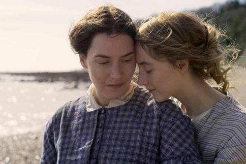 Vai đồng tính của Kate Winslet bị phản ứng