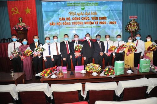 Thành lập Hội đồng trường Đại học Y khoa Phạm Ngọc Thạch