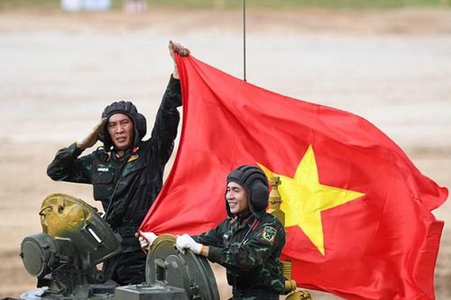 Chính thức: Nguyên nhân đội xe tăng Việt Nam bị phạt, mất ngôi đầu bảng