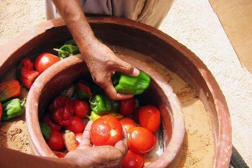 Tủ lạnh không dùng điện thời 'ông bà anh' đến nay vẫn dùng tốt