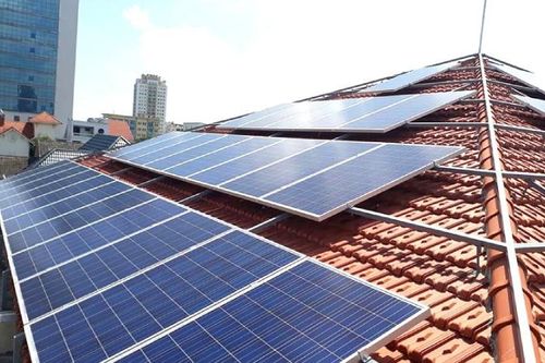 Cách nào phát triển điện mặt trời mái nhà?