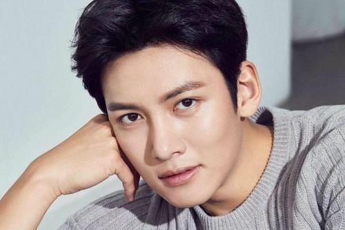 Bước lùi trong sự nghiệp của 'nam thần hành động' Ji Chang Wook