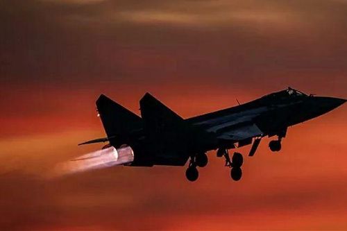 Máy bay MiG-31 của Nga chặn máy bay Na Uy trên biển Barents