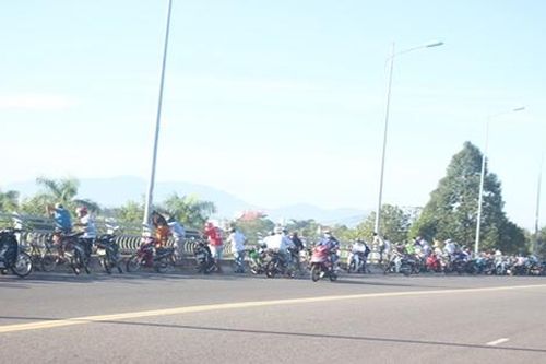 Tìm thấy thi thể nam thanh niên tự tử khi đang đi với bạn