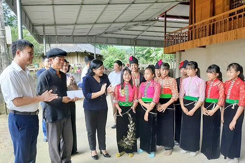 Nâng cao chất lượng nguồn nhân lực làm công tác văn hóa
