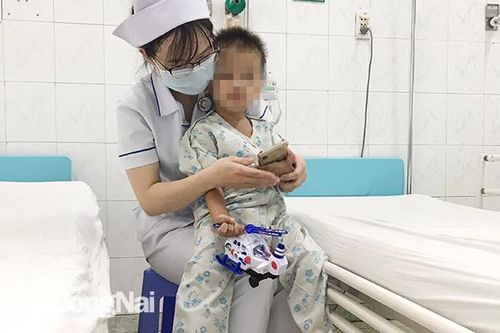 Cứu cậu bé 4 tuổi qua 3 lần mổ thập tử, nhất sinh