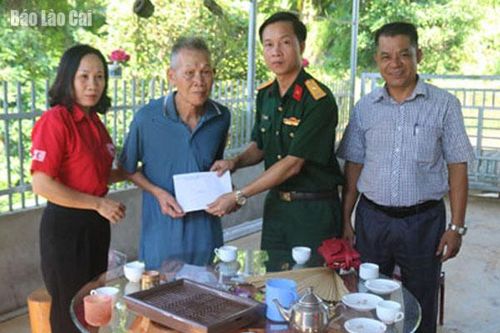 Thành phố Lào Cai: 60 suất quà tặng nạn nhân chất độc da cam