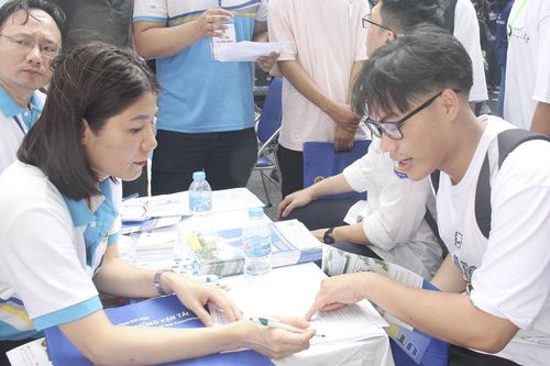 Nuôi dưỡng nguồn nhân lực, tạo sức bật cho ngành logistics