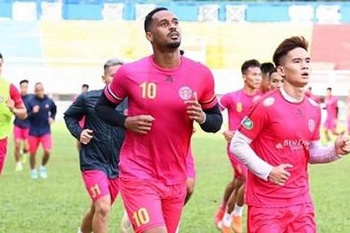 Thế giới 'người đại diện' tại Việt Nam
