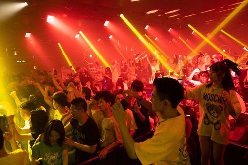 Vũ Hán 8 tháng sau khi dịch Covid-19 bùng phát