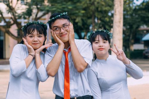 Hai học sinh cùng lớp đạt điểm 10 môn Tiếng Anh