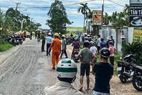 Đạn nổ trong đống rác gây chết người