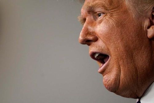 Báo Anh: Ông Trump từng nổi cáu vì lỡ cuộc gọi của ông Putin