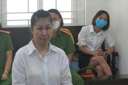 'Nữ quái' làm giả sổ đỏ chiếm đoạt hàng trăm triệu đồng, bị phạt 15 năm tù