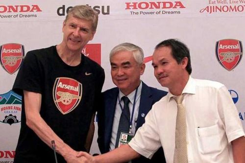 HLV Arsene Wenger hứa hẹn trở lại Việt Nam thi đấu giao hữu