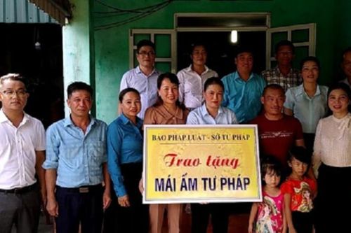 Báo Pháp luật Việt Nam trao 'Mái ấm Tư pháp' tại xã đảo Thanh Lân (Cô Tô, Quảng Ninh)