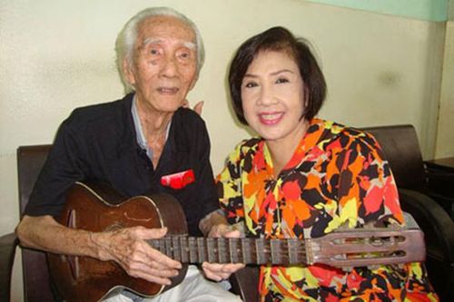 'Cần trao giải thưởng Nhà nước cho NSND Viễn Châu'